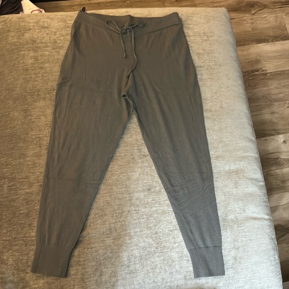 DONNA KARAN women’s jogger